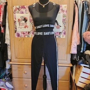 FLASH SALE!! FUN SPORTS BRA AND LEGGINGS